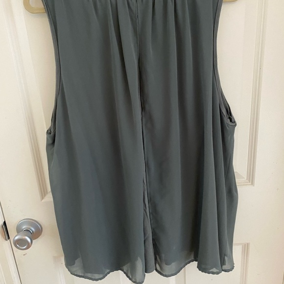 Army green tank top with pleated back - Picture 3 of 4